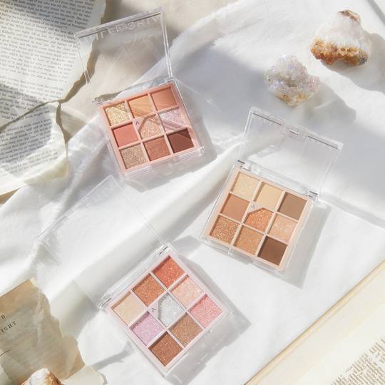 unleashia-glitterpedia-eye-palette-miioradong