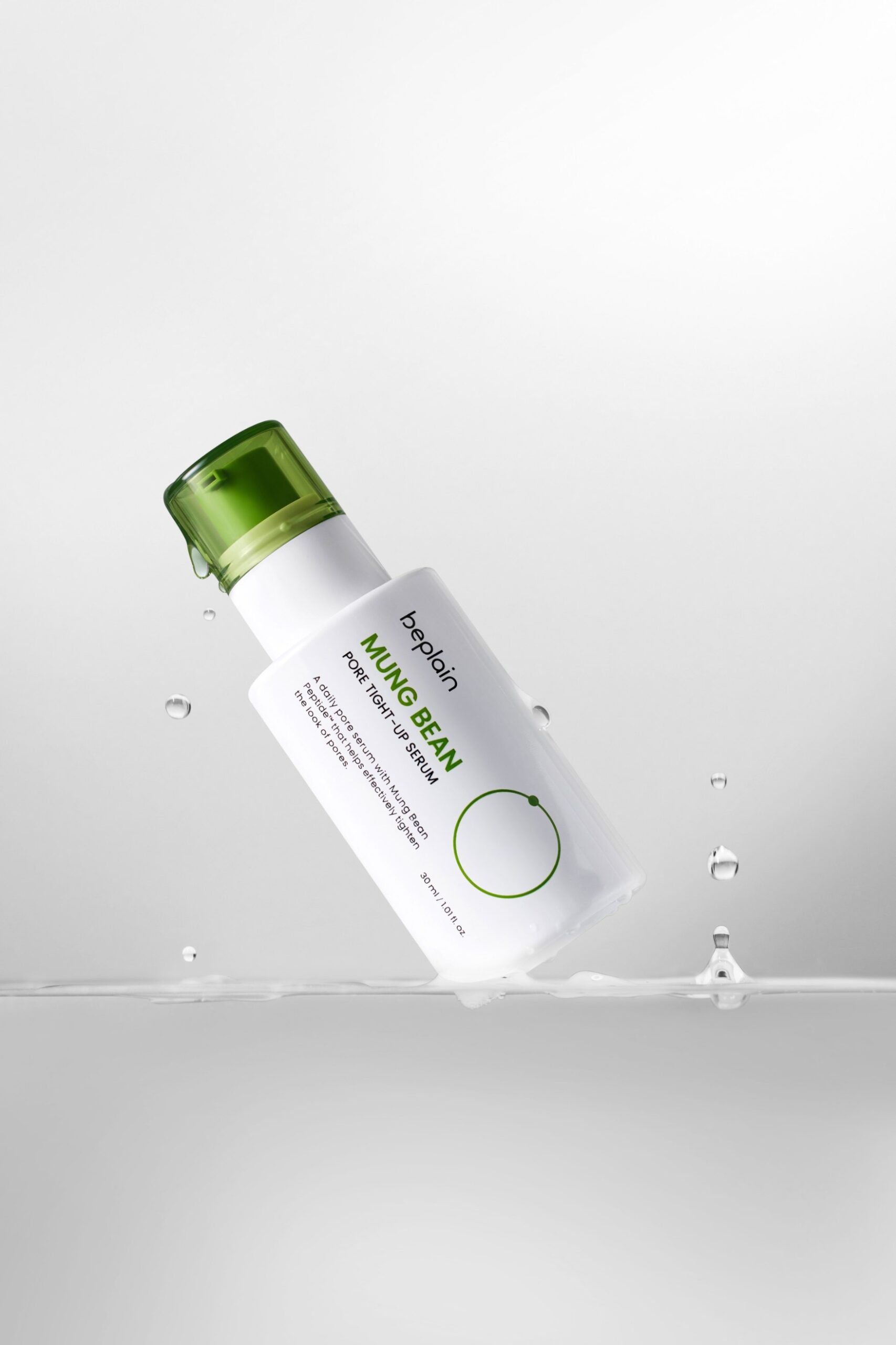 연출컷_녹두 모공 타이트업 세럼_FHS_10-2 BEPLAIN MUNG BEAN PORE TIGHT-UP SERUM 30ml