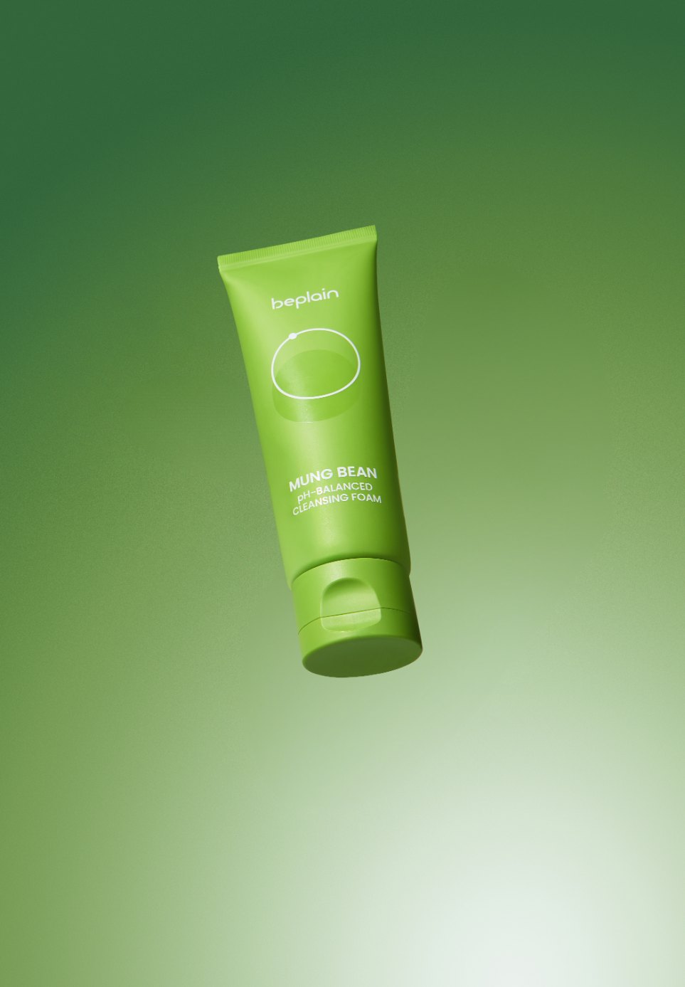 연출컷_녹두-약산성-클렌징폼_FHS_08 BEPLAIN MUNG BEAN pH-BALANCED CLEANSING FOAM 80ml
